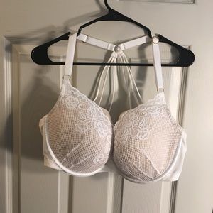 Cacique white bra and panty set